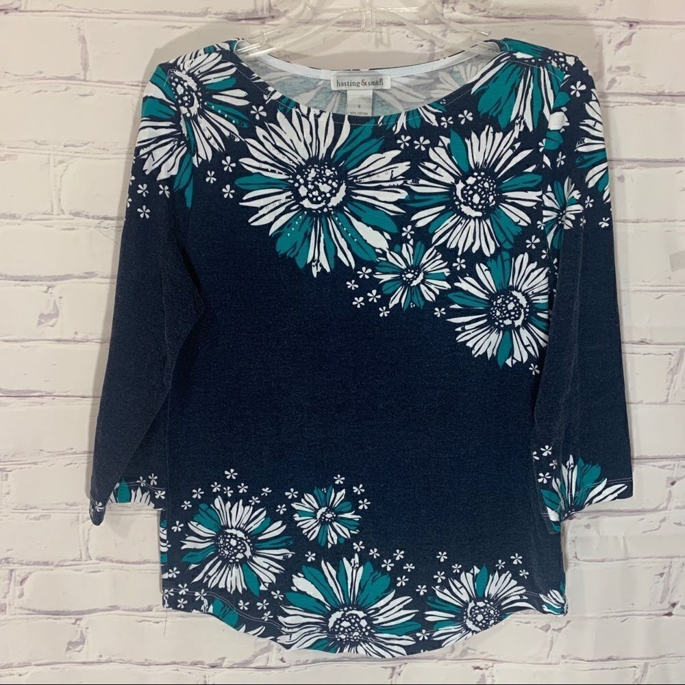 ‎Hasting & Smith small flower top